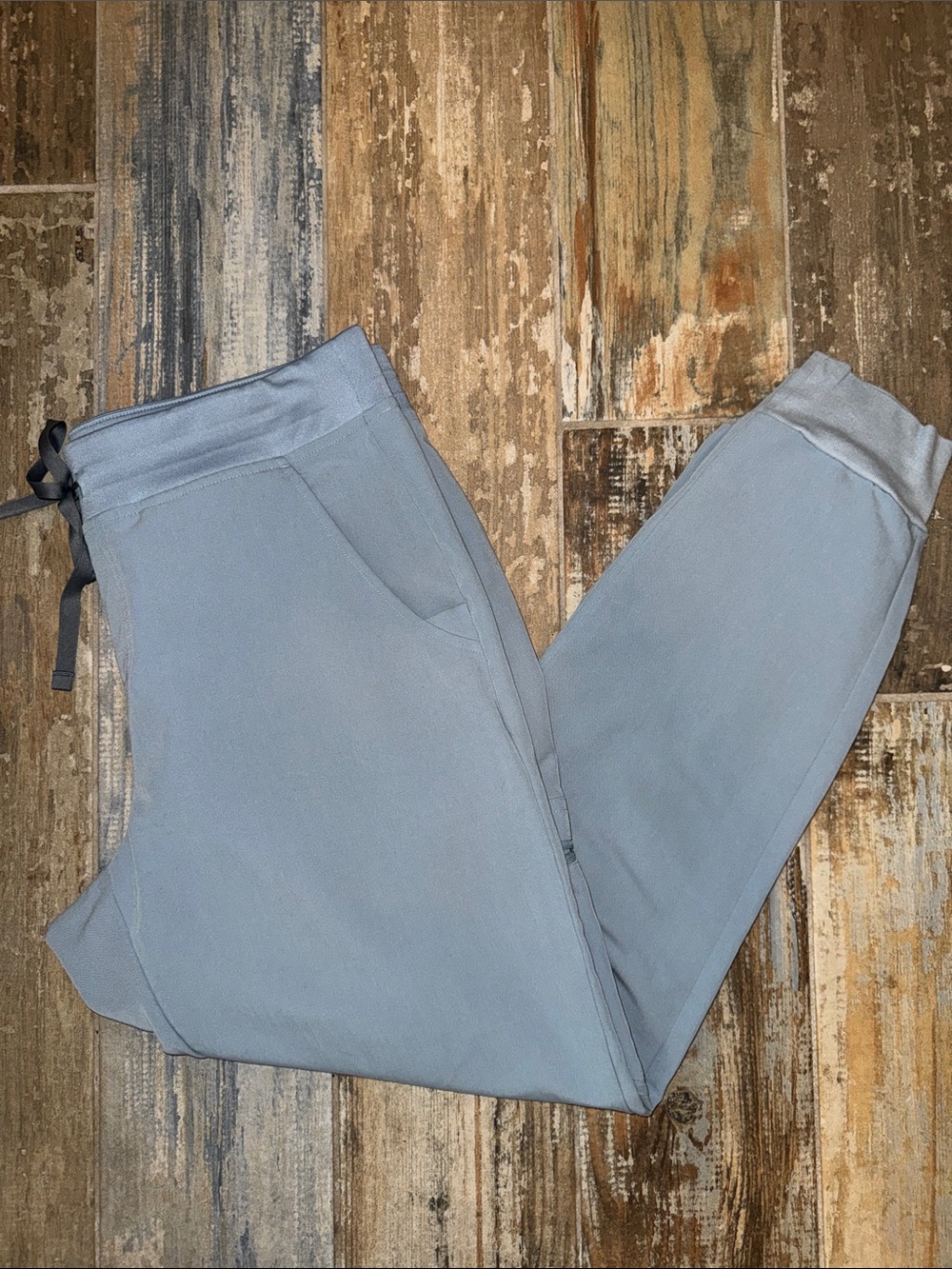 #0022 Women’s FIGS Zamora Jogger Scrub Pants- Dusty Blue M